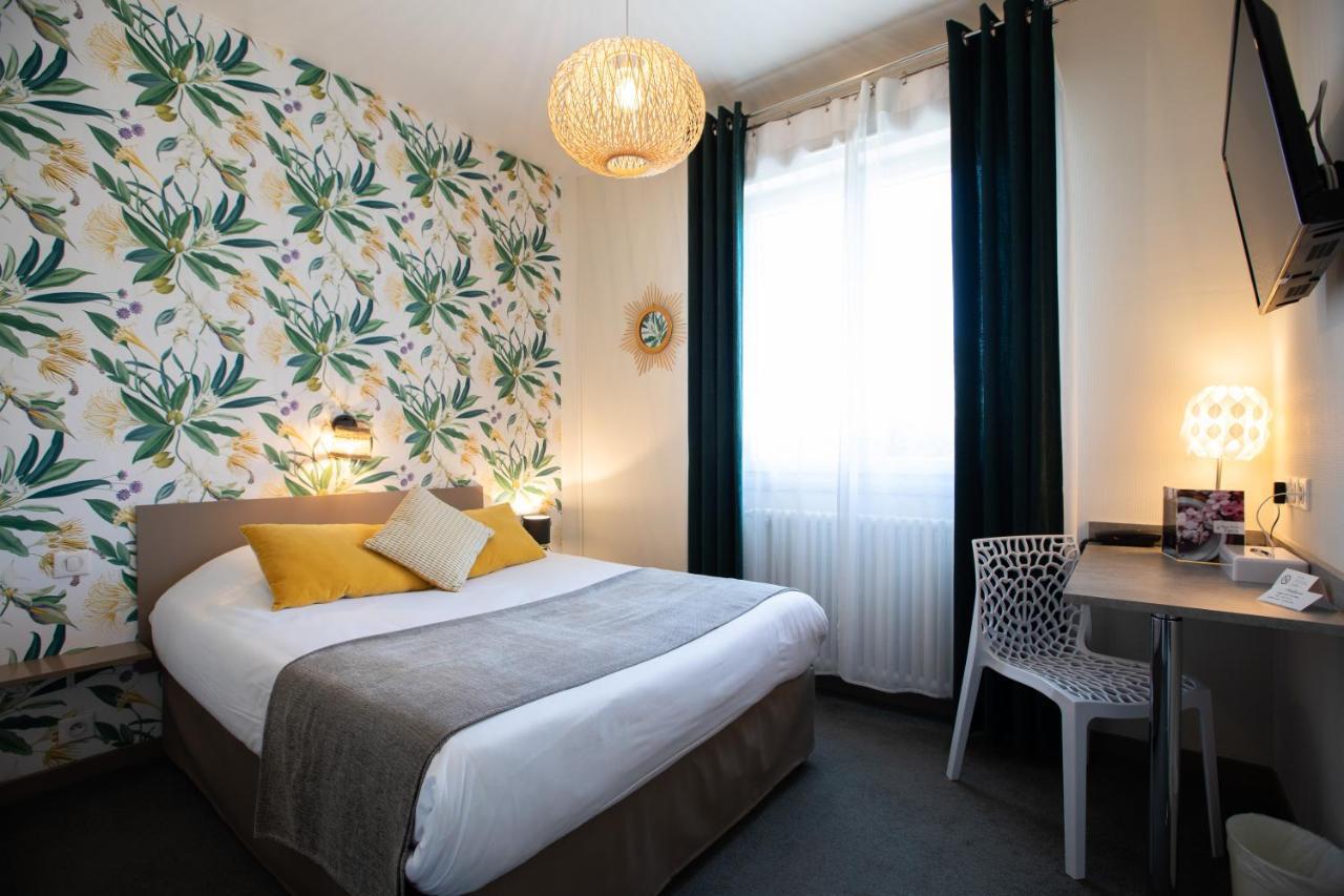 Hotel De La Pommeraie เลอม็องส์ ภายนอก รูปภาพ