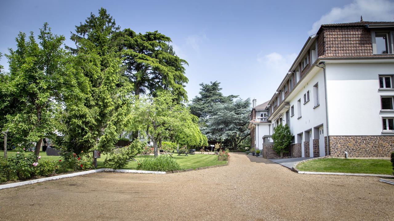 Hotel De La Pommeraie เลอม็องส์ ภายนอก รูปภาพ