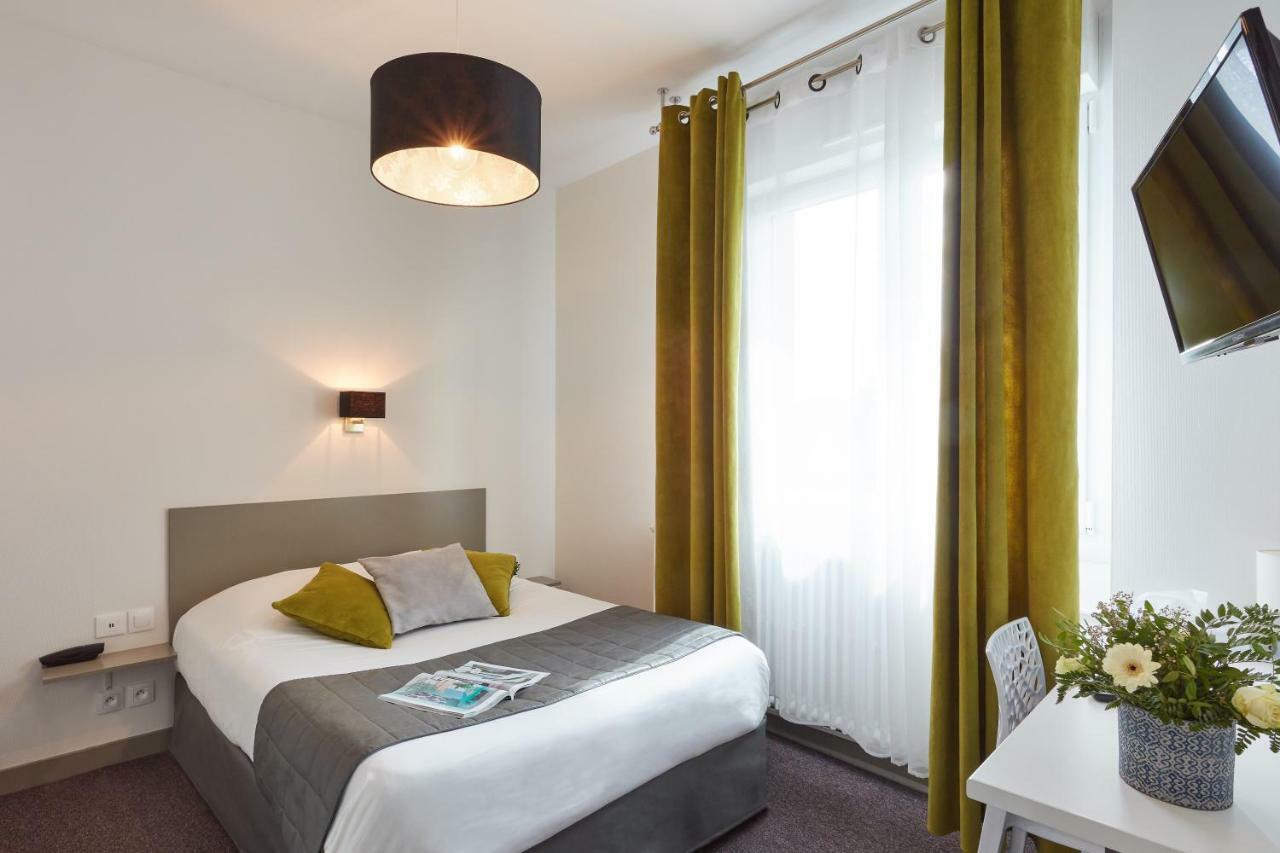 Hotel De La Pommeraie เลอม็องส์ ภายนอก รูปภาพ